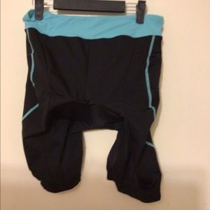4UCycling shorts SZ XL NWT